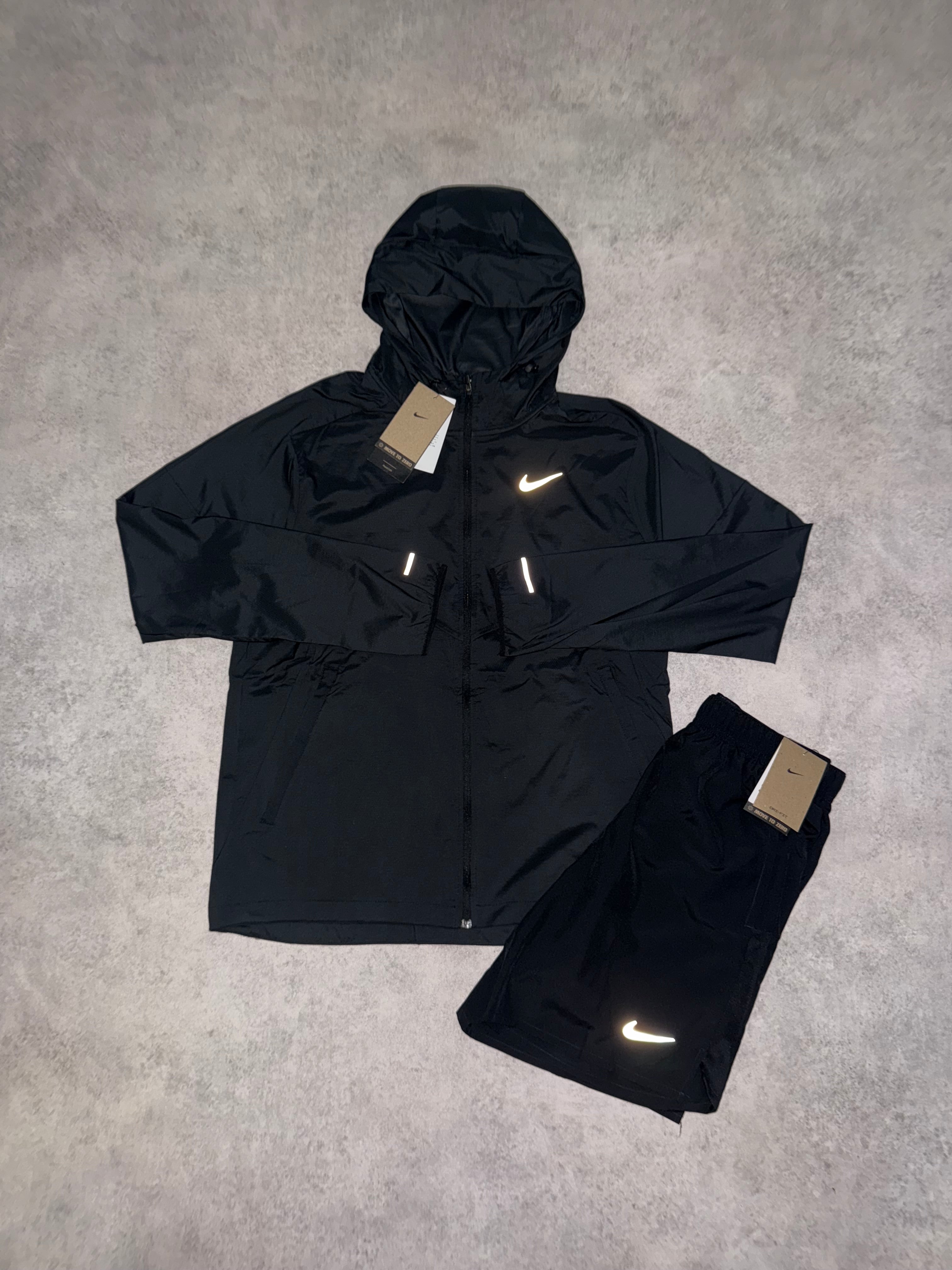 Nike Windrunner/short set - Black